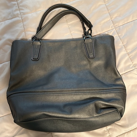 Simplvera Vera Wang purse - Picture 2 of 4